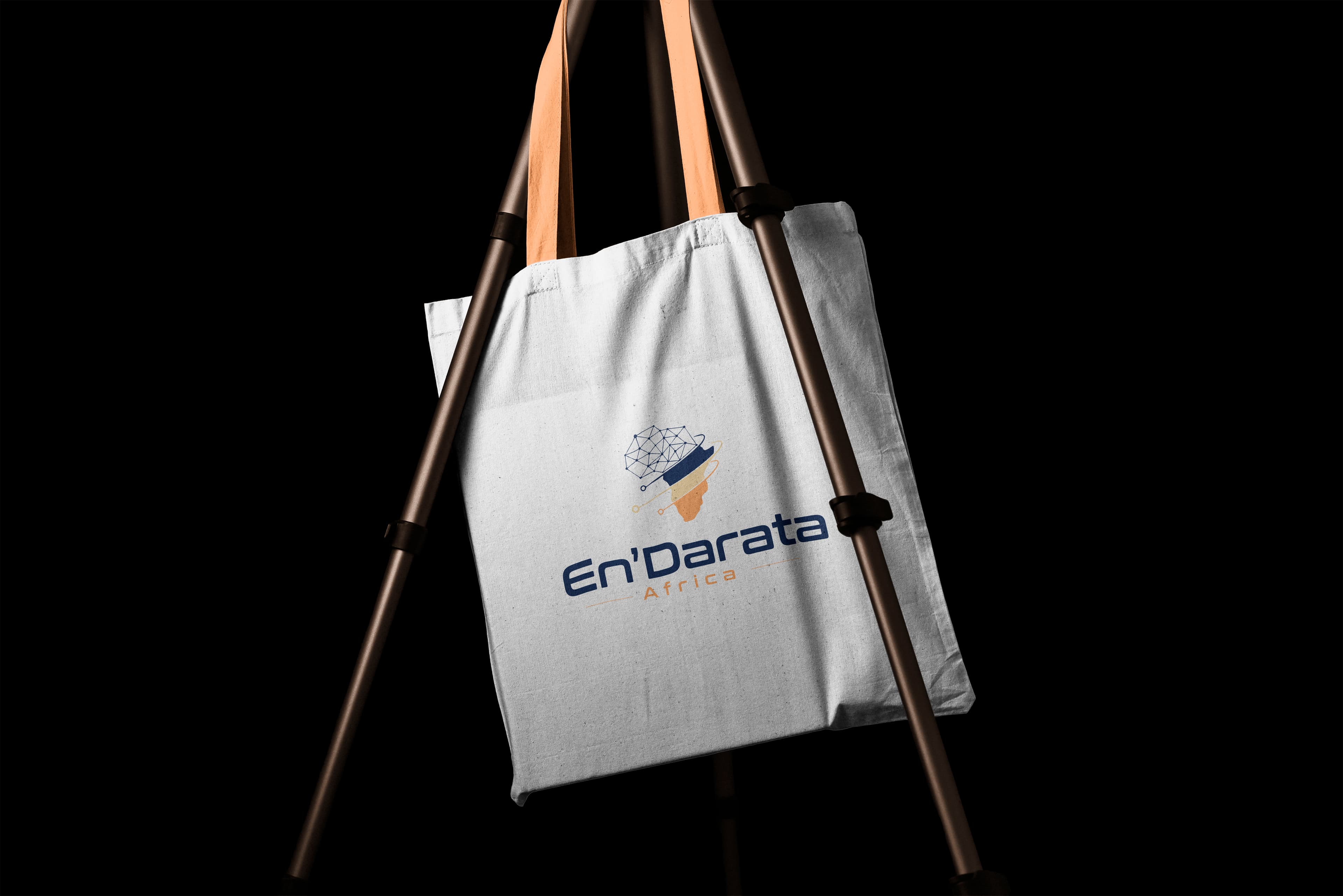 En'Darata Tote Bag